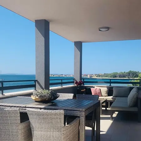 Apartments The Beach Resort Vir Exterior foto