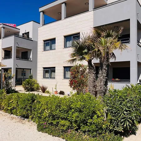 Apartments The Beach Resort Vir Exterior foto